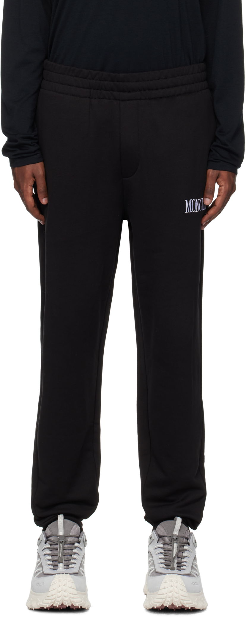 Trenirka Moncler Logo Sweatpants Črna | J20918H00012809KR