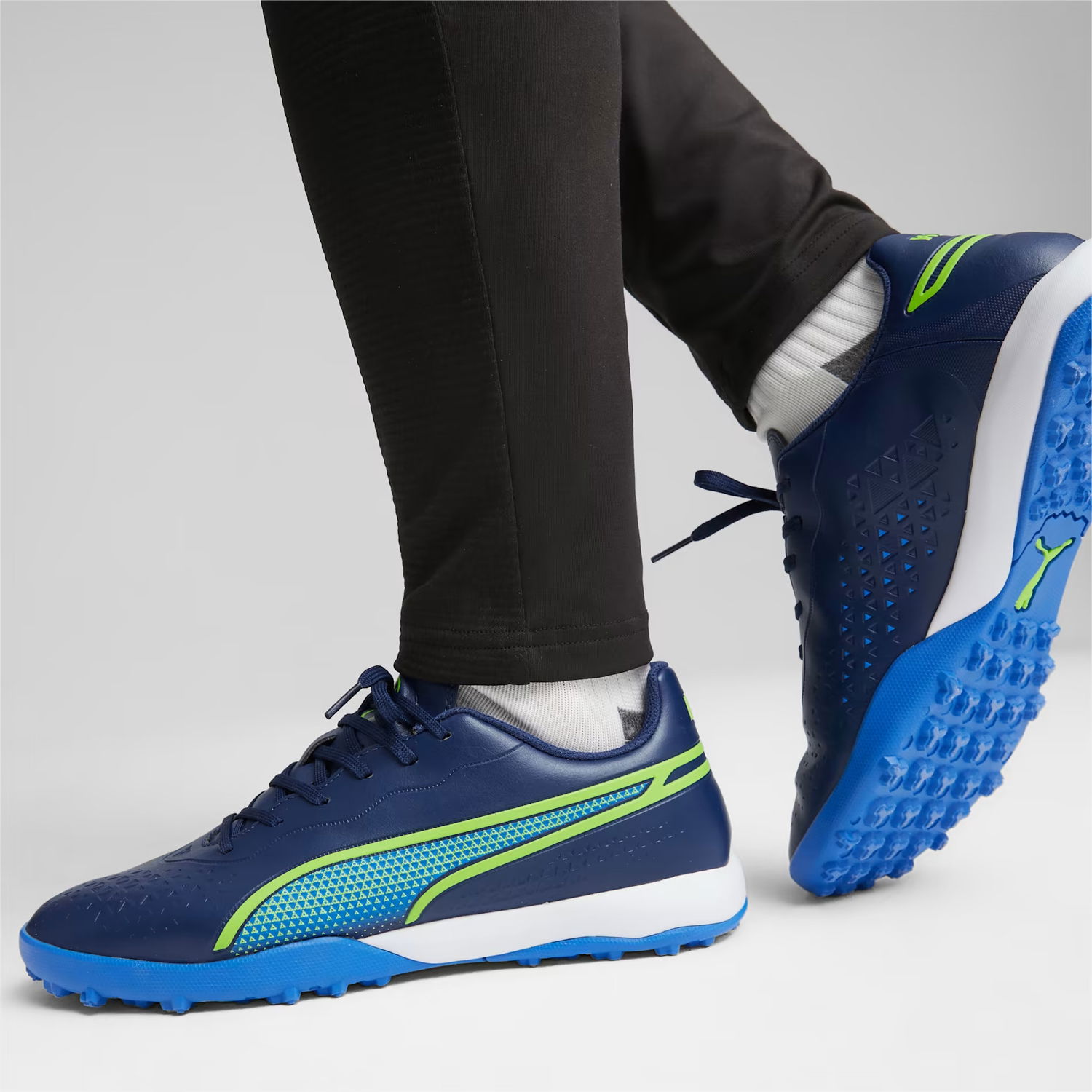 Superge in čevlji Puma KING MATCH TT Modra | 107260-02, 1