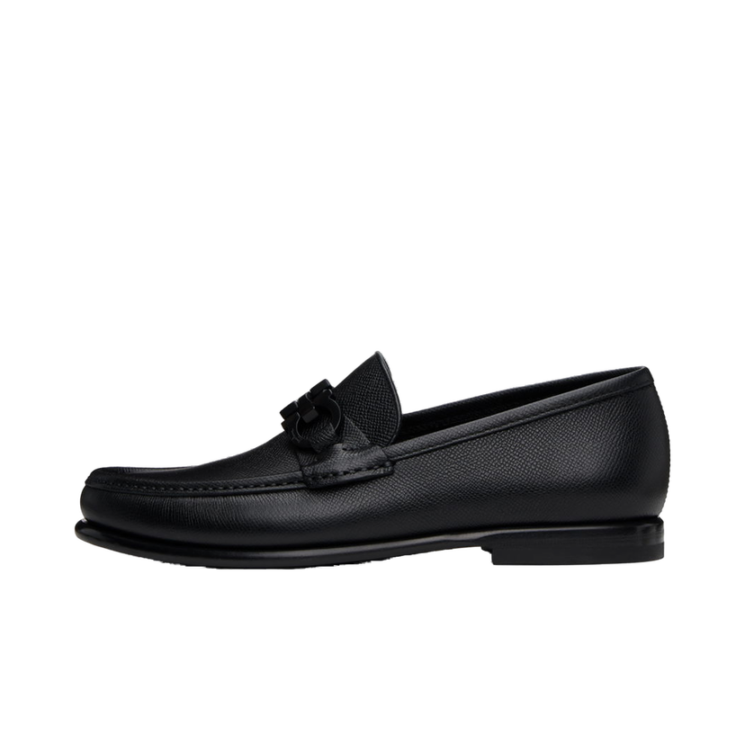 Superge in čevlji FERRAGAMO Leather Loafers with Ornament Črna | 688525