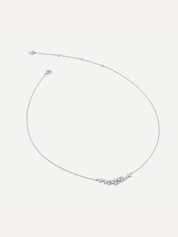 Ogrlica GUESS Silver-Tone Necklace With Crystal Accents Kovinski | JSBN04465JW