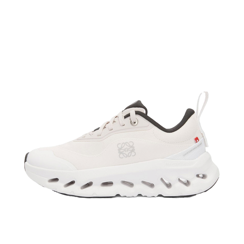 Superge in čevlji On Running LOEWE x Cloudtilt 2 Sand White Bela | 3ME10692979