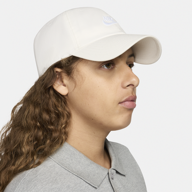 Kapa Nike Club Futura Bela | FB5368-133, 2