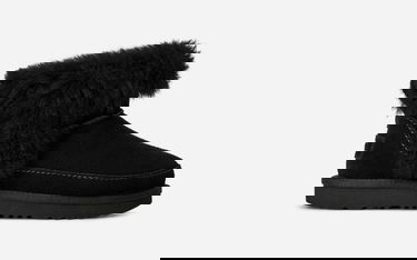 Superge in čevlji UGG Classic Ultra Mini Chalet Boot Črna | 1175950K-BLK, 0