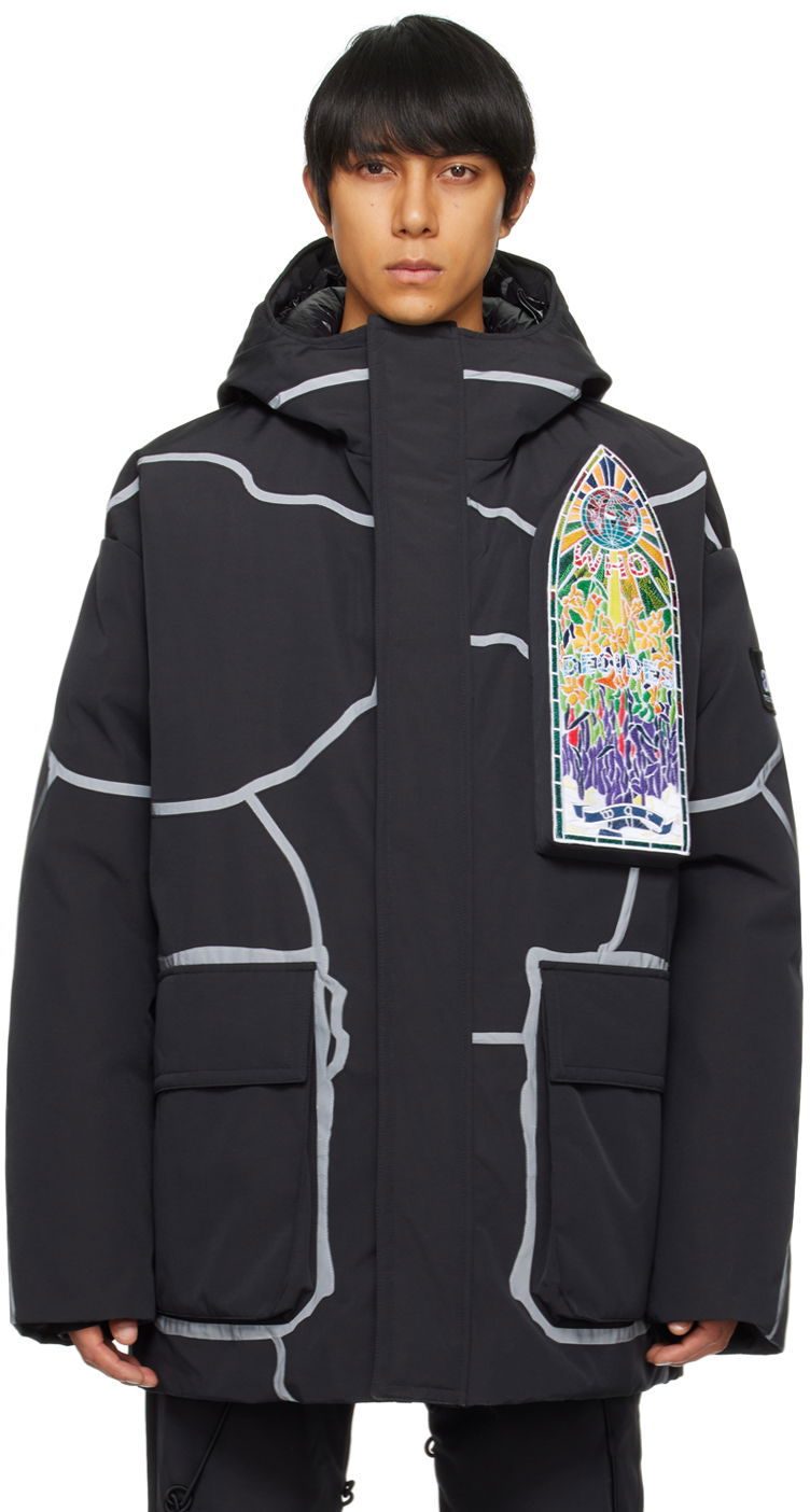 Parka Who Decides War Down Jacket With Graphic Print Črna | 8WM602