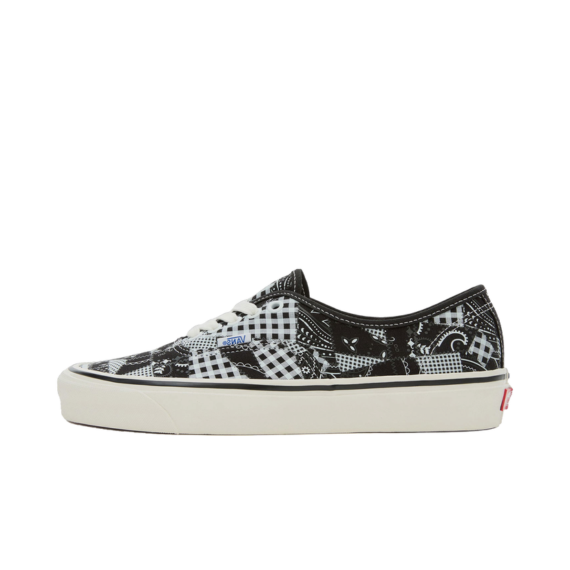 Superge in čevlji Vans Vault UA Authentic 44 DX WP Paisley Black Črna | VN0A7Q5CBM8