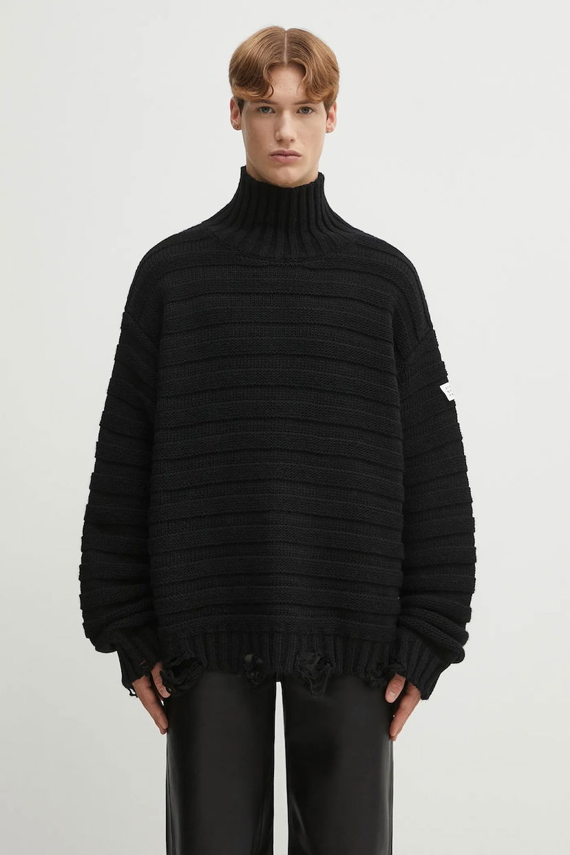 Pleteni pulover Maison Margiela MM6 Maison Margiela Turtleneck Sweater Črna | SH0HA0004.M13040.900