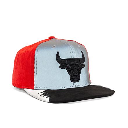 Kapa Mitchell & Ness Day 5 Snapback Chicago Bulls Rdeča | HHSS1102-CBUYYPPPGYRD, 0