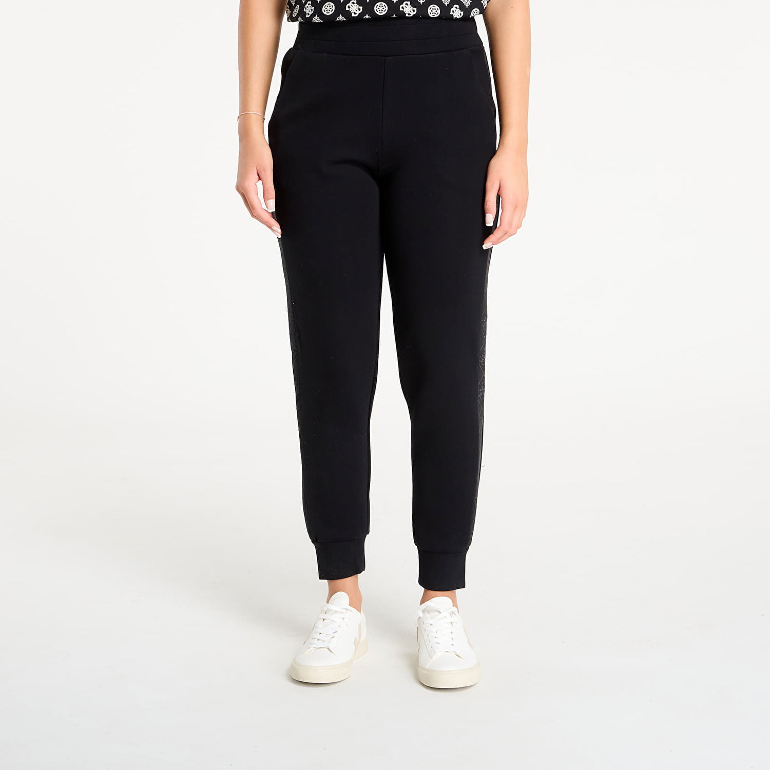 Hlače GUESS GUESS New Victoire Scuba Pants Črna | W5YB11KBYE2-JBLK, 0