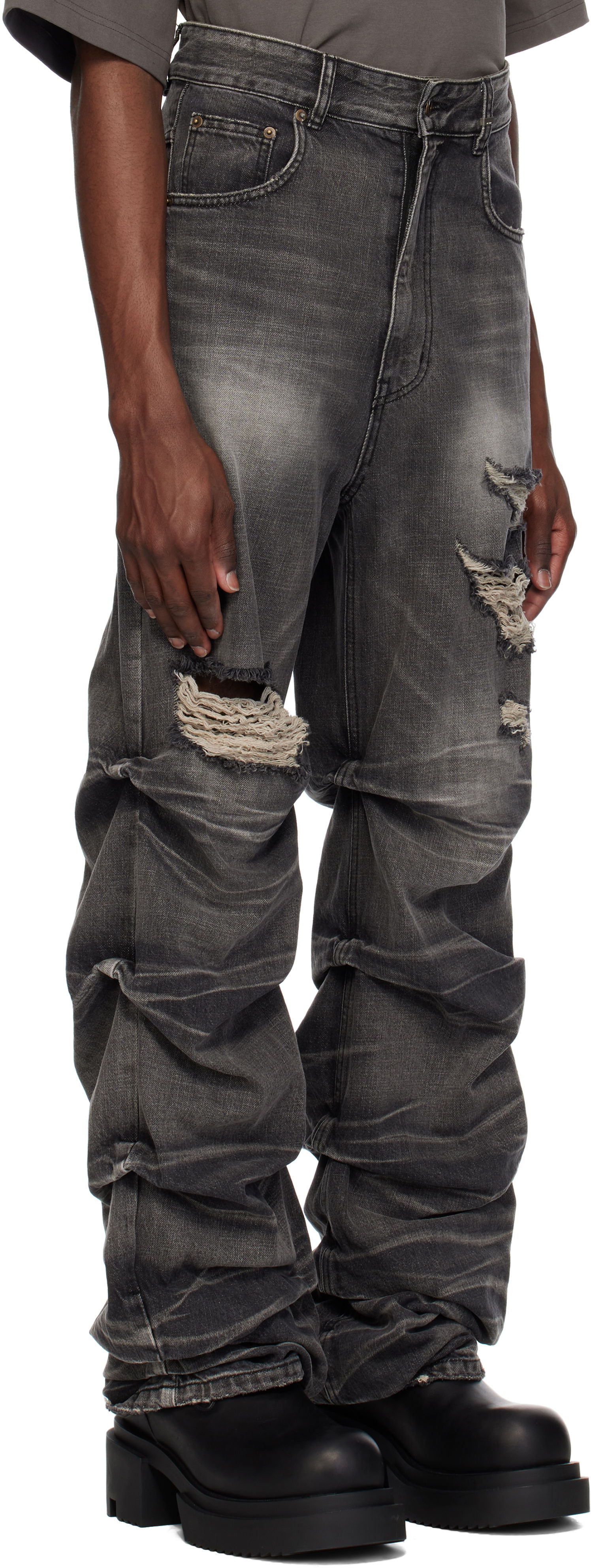 Kavbojke We11done We11done Distressed Wrinkled Straight Leg Jeans Siva | WD-DP0-25-319-M-BK, 1