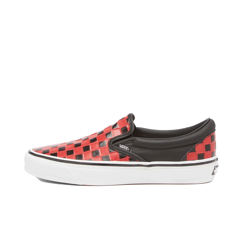 Superge in čevlji Vans OTW Classic Slip-On 98 Vibram Size UK 11 Rdeča | VN000DCMBRR1