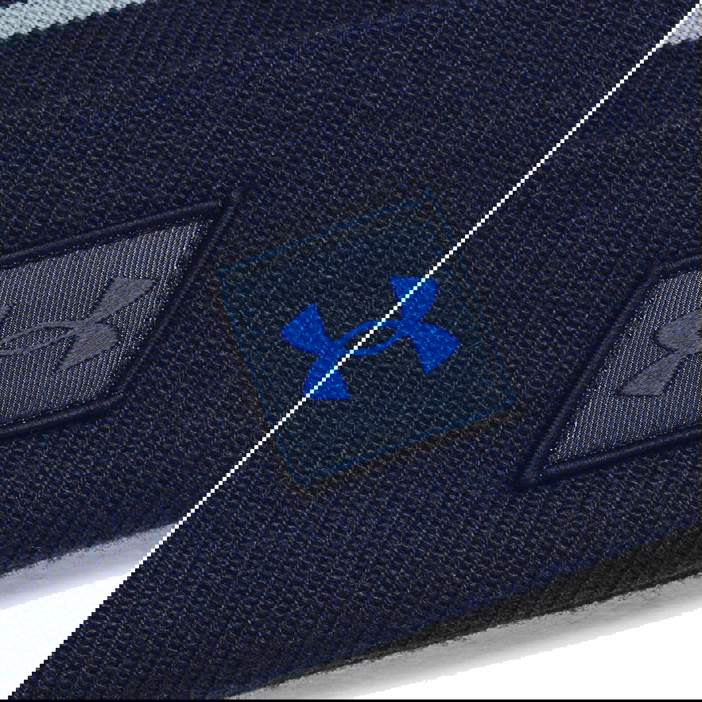 Beanie Under Armour UA Halftime Pom Mornarica | 1379985-410, 1