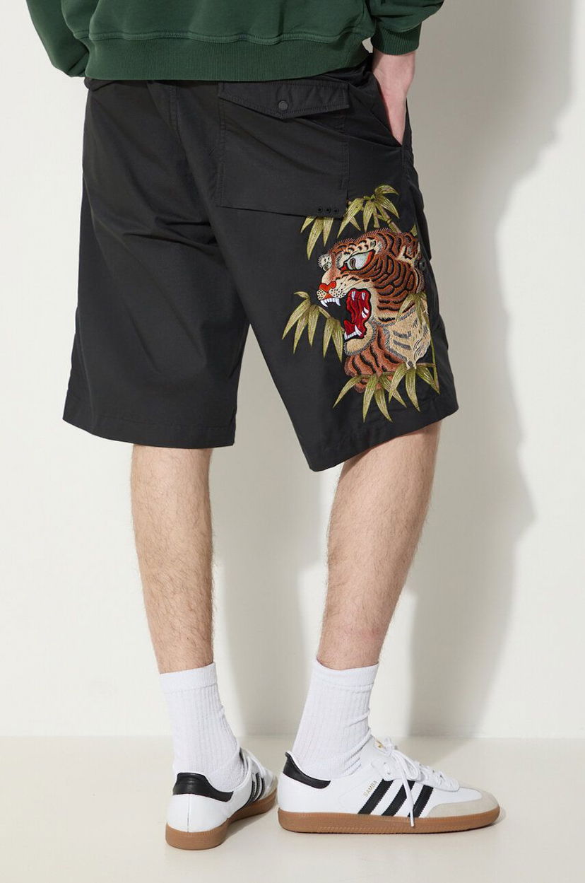 Kratke hlače Maharishi Maharishi Maha Tiger Loose Snoshorts Črna | 5099.BLACK