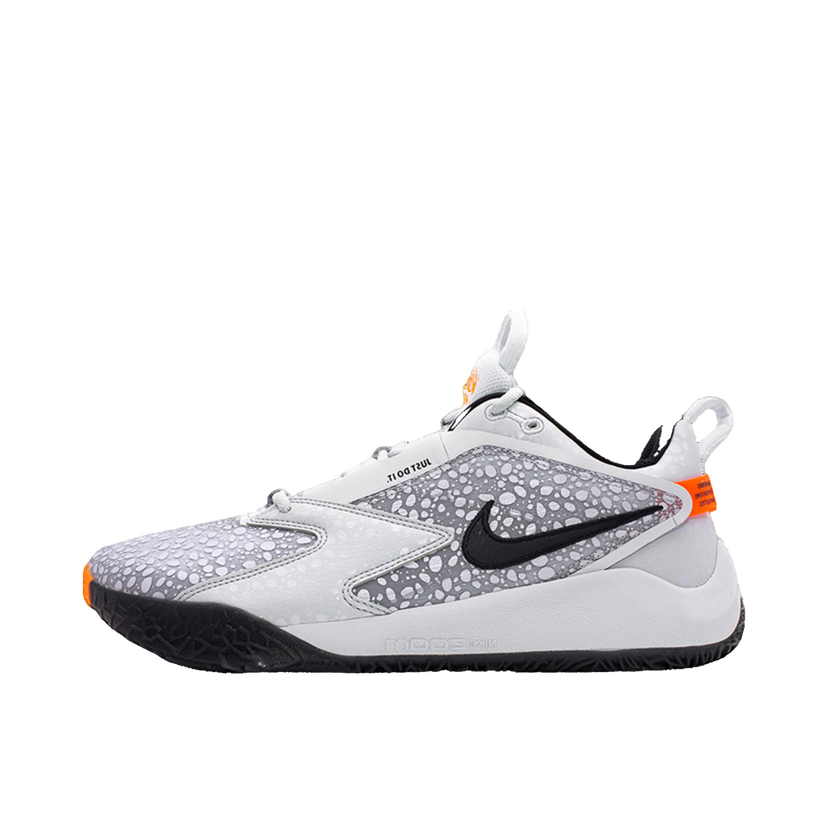Superge in čevlji Nike AIR ZOOM HYPERACE 3 SE Bela | hf3239-900
