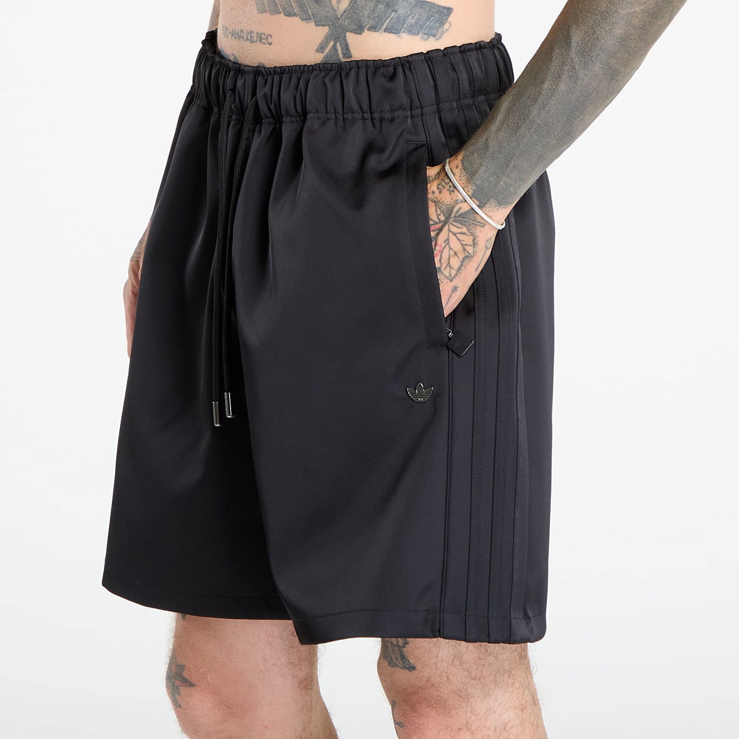 Kratke hlače adidas Originals Satin Shorts Črna | JV7606, 1