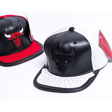 Kapa Mitchell & Ness Day One Snapback Bulls Cap Črna | 6HSSMM19224-CBUWHBK, 2