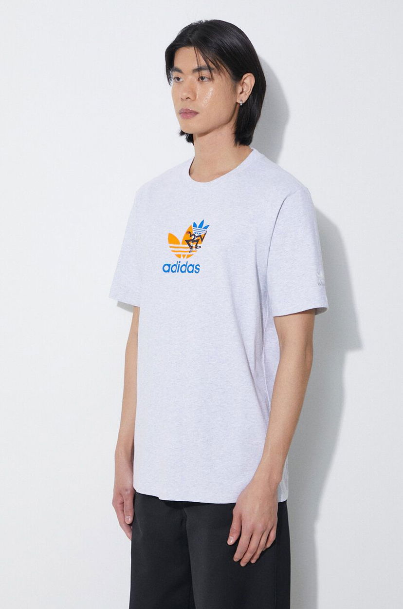Majica adidas Originals T-Shirt With Print Siva | IS2912