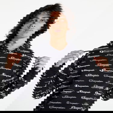 Pulover Champion All-Over Script Logo Črna | 217259-CHA-KL001, 2