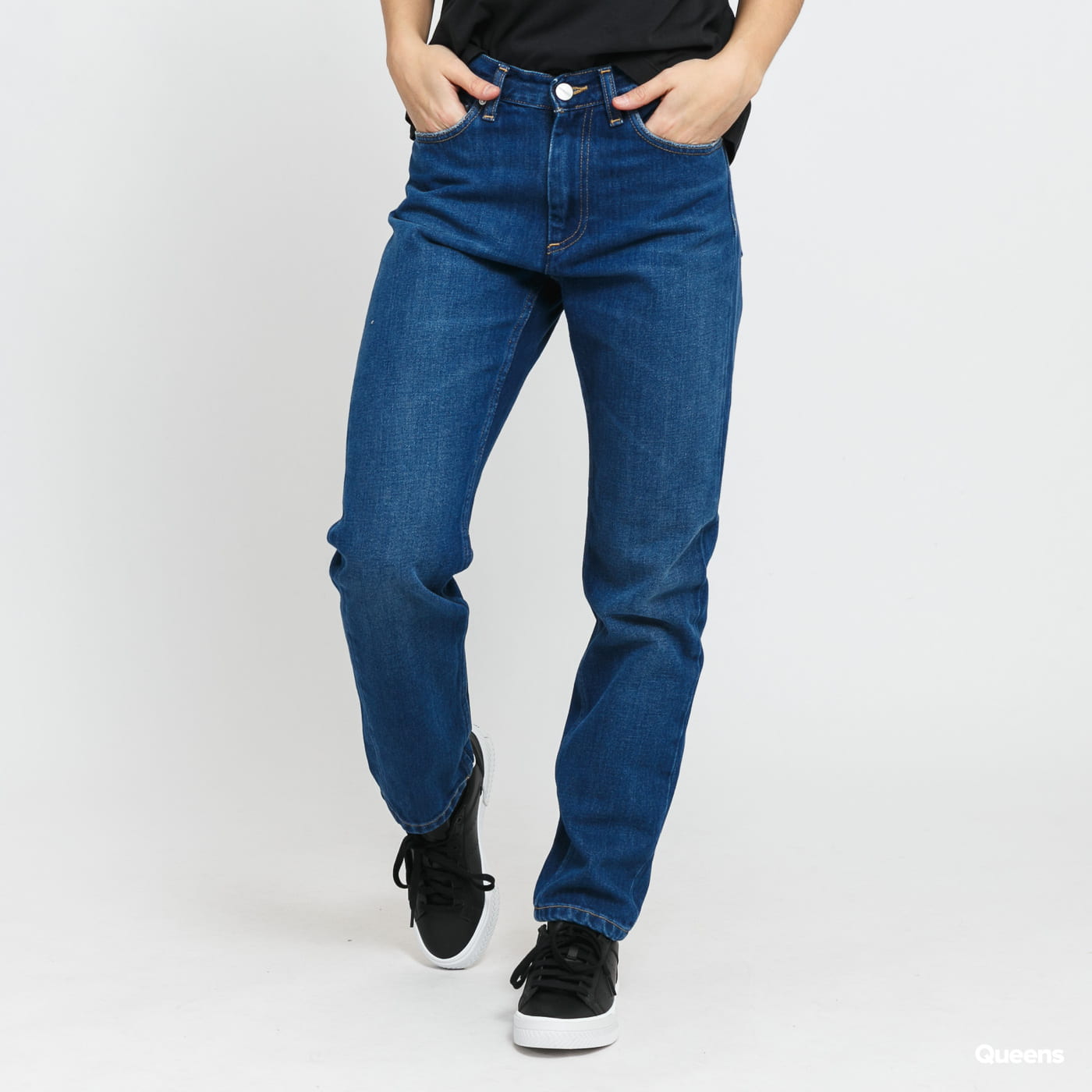 Kavbojke Carhartt WIP Page Carrot Ankle Modra | I027402.01.38., 0