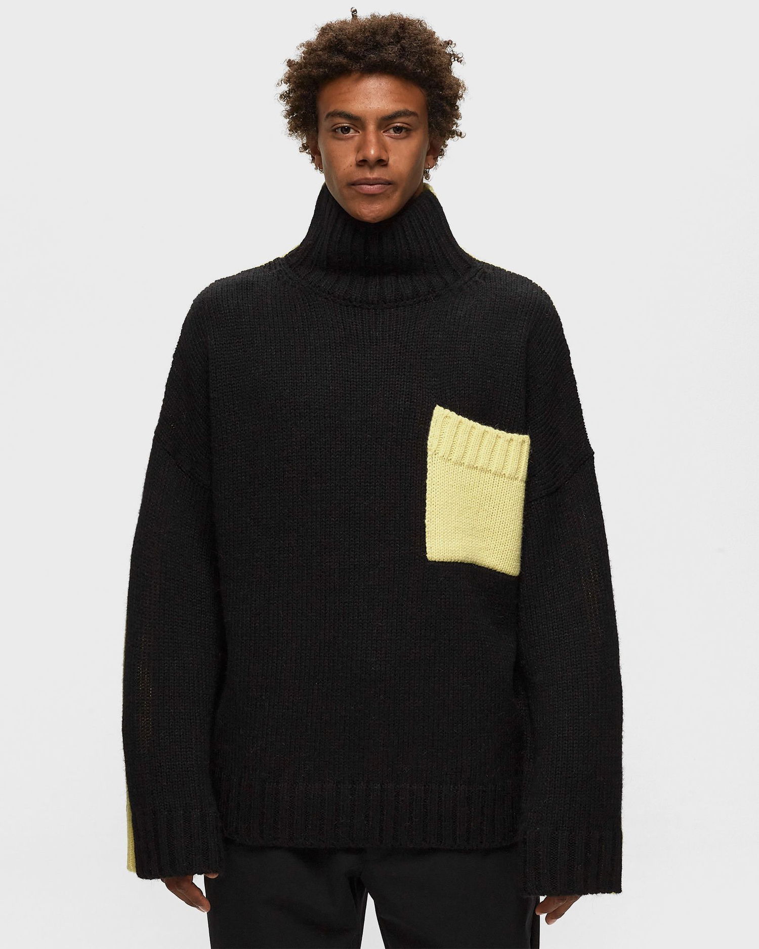 Pleteni pulover JW Anderson CONTRAST PATCH POCKET JUMPER Črna | KW0939-YN0144-973, 1