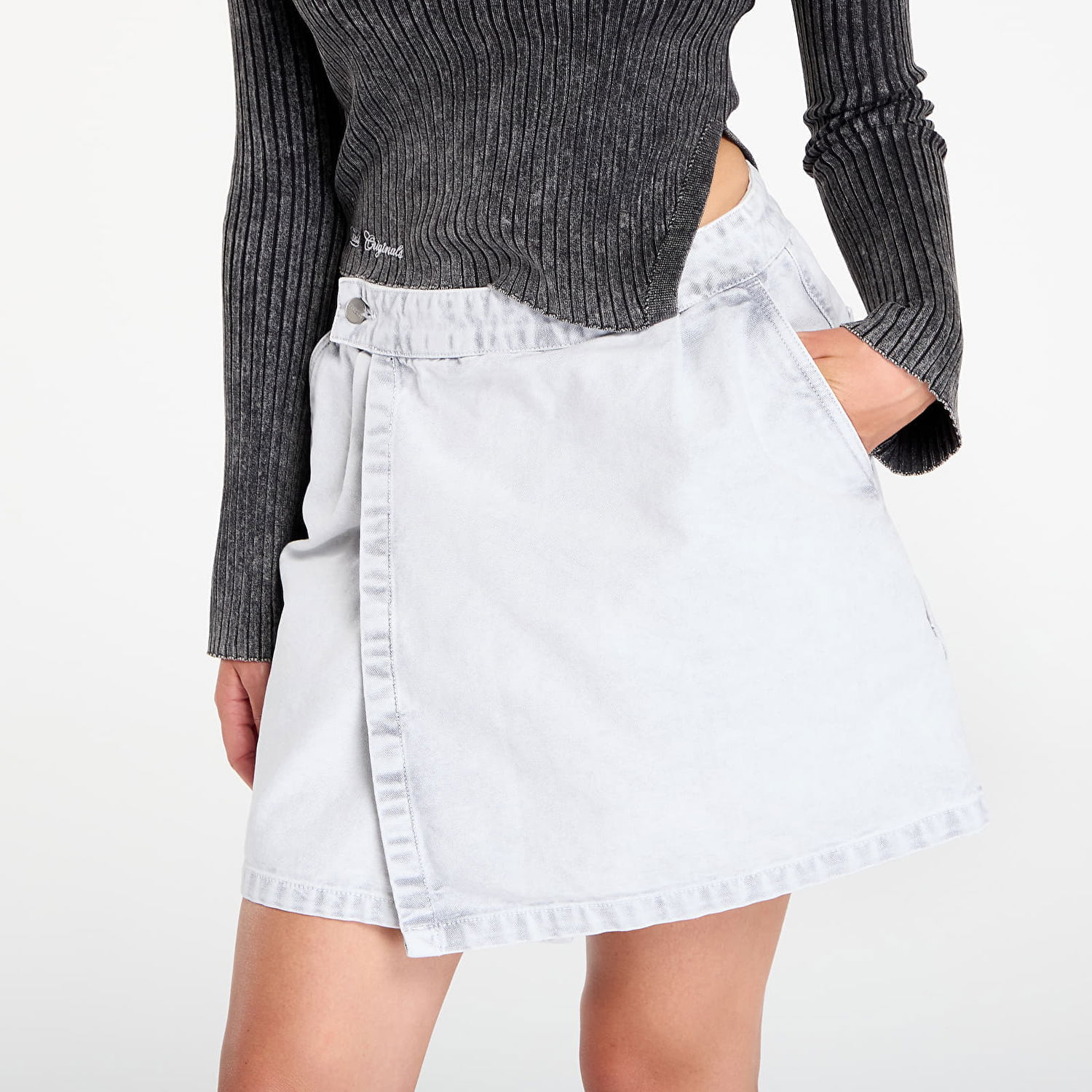 Krila Carhartt WIP Carhartt WIP Women's Emery Wrap Denim Mini Skirt Bela | I035575.895F, 1