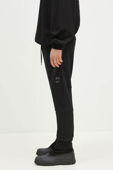 Trenirka C.P. Company Diagonal Raised Fleece Lens Sweatpants Črna | 17CMSP084A005086W, 1