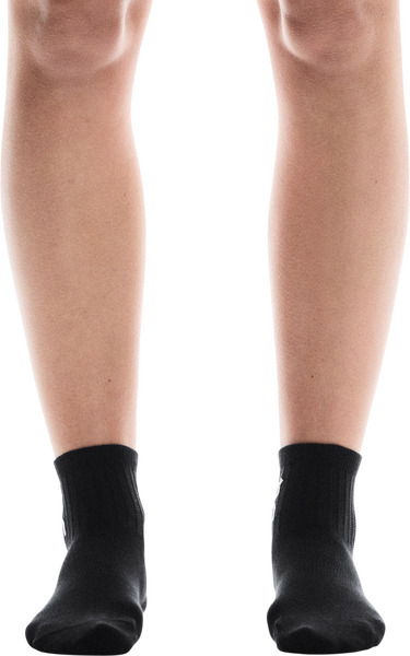 Nogavice On Running Running Logo Mid Socks Črna | 2uf10520553, 1