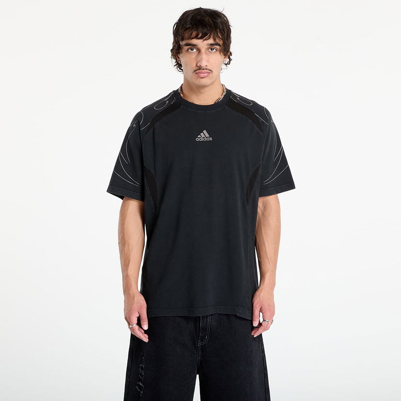 Majica adidas Originals Adilenium Season 4 Teamgeist Graphic Tee Črna | KF8538