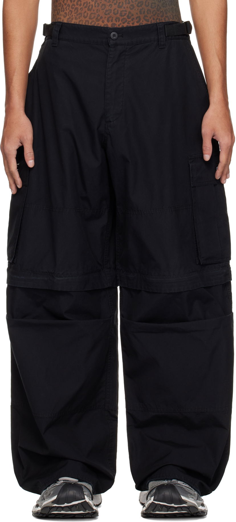 Cargo hlače 032C 032c Intermission Cargo Pants Črna | S25-URW-1001-000