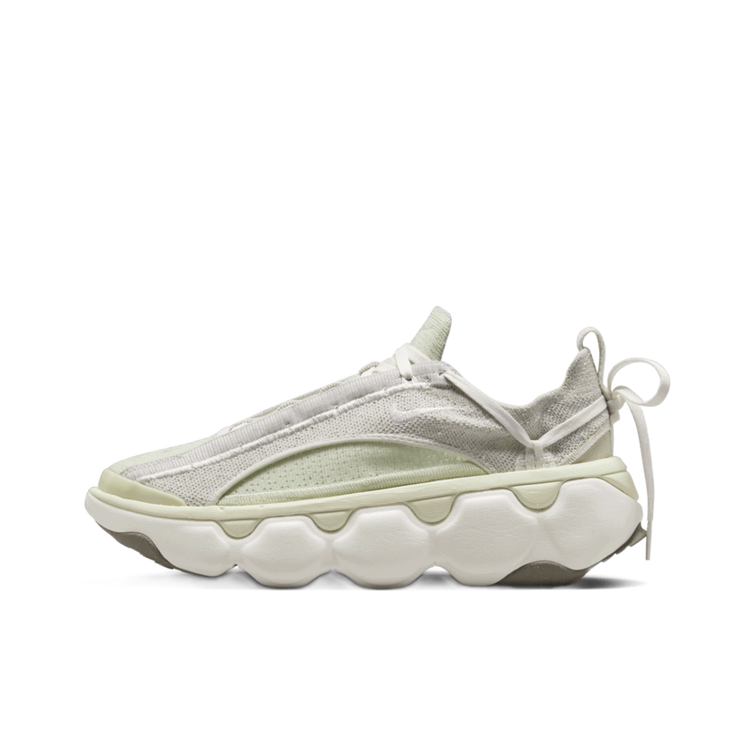 Superge in čevlji Nike Flyknit Bloom "Light Bone" W Siva | FD2149-002
