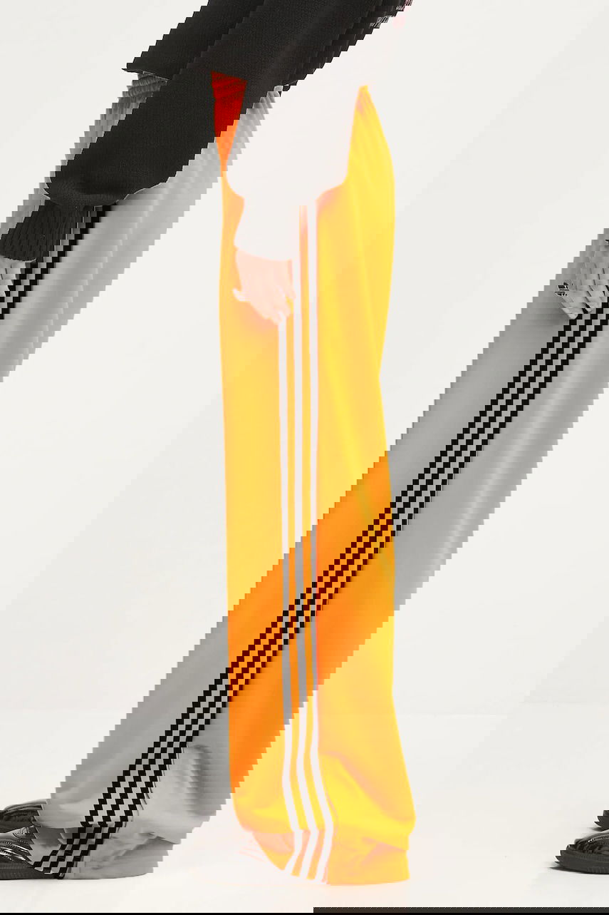 Trenirka adidas Performance Adicolor Classic Firebird Loose Track Pants Rumena | JY2694, 1