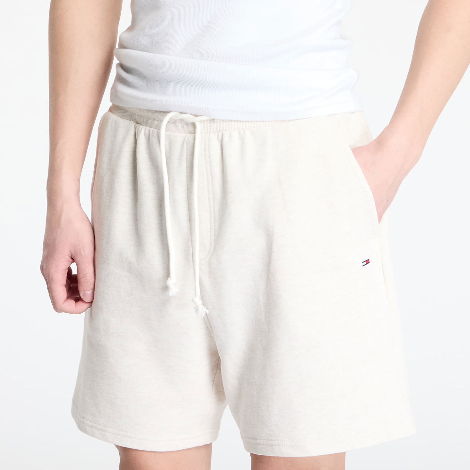 Kratke hlače Tommy Hilfiger Tommy Jeans Entry Graphic Sweatshorts Bež | DM0DM21369 AE3, 1