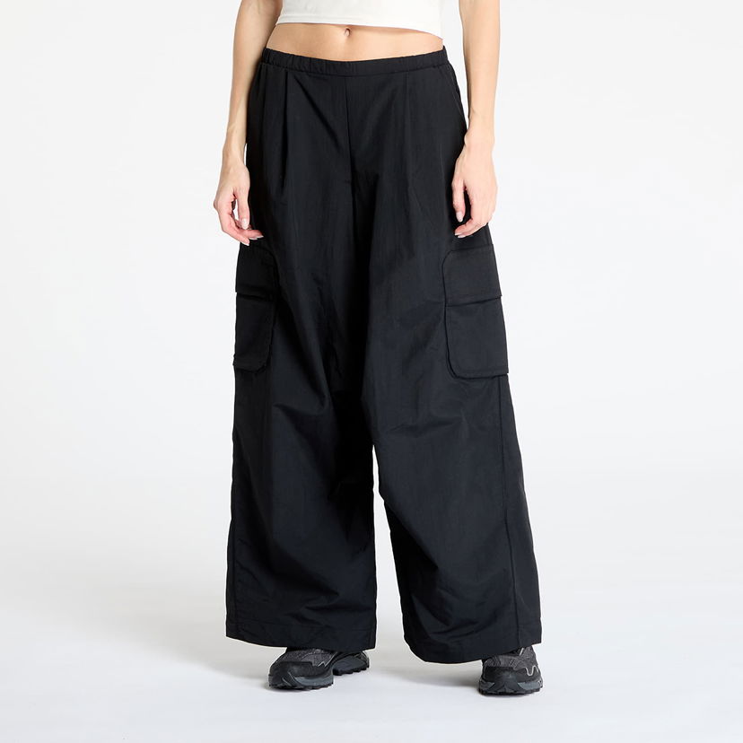 Cargo hlače adidas Originals Parachute Cargo Pants Črna | JY0514