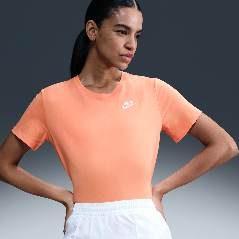 Majica Nike Sportswear Club Essentials T-Shirt Oranžna | DX7902-844