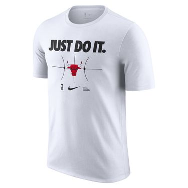 Majica Nike NBA Chicago Bulls Essential T-Shirt Bela | FQ6270-100, 1