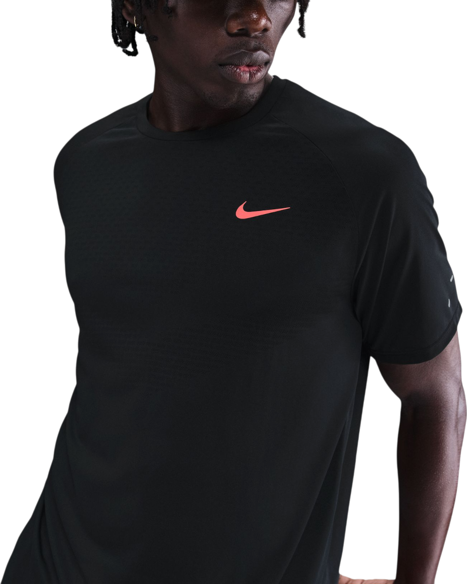 Majica Nike Nike Stride T-Shirt Črna | hv2128-010, 1