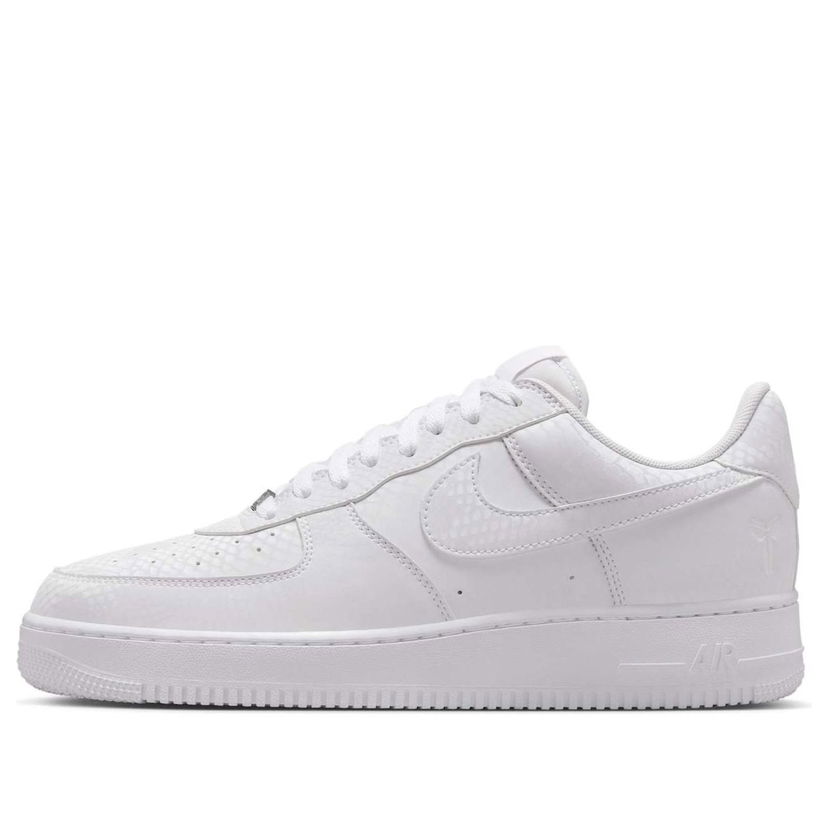 Superge in čevlji Nike Kobe Bryant x Air Force 1 Low "Forever White" Bela | IB0018-100