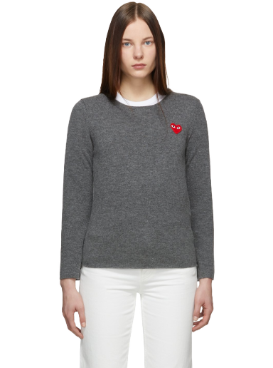 Pleteni pulover Comme des Garçons PLAY Heart Patch Sweater Siva | P1N067