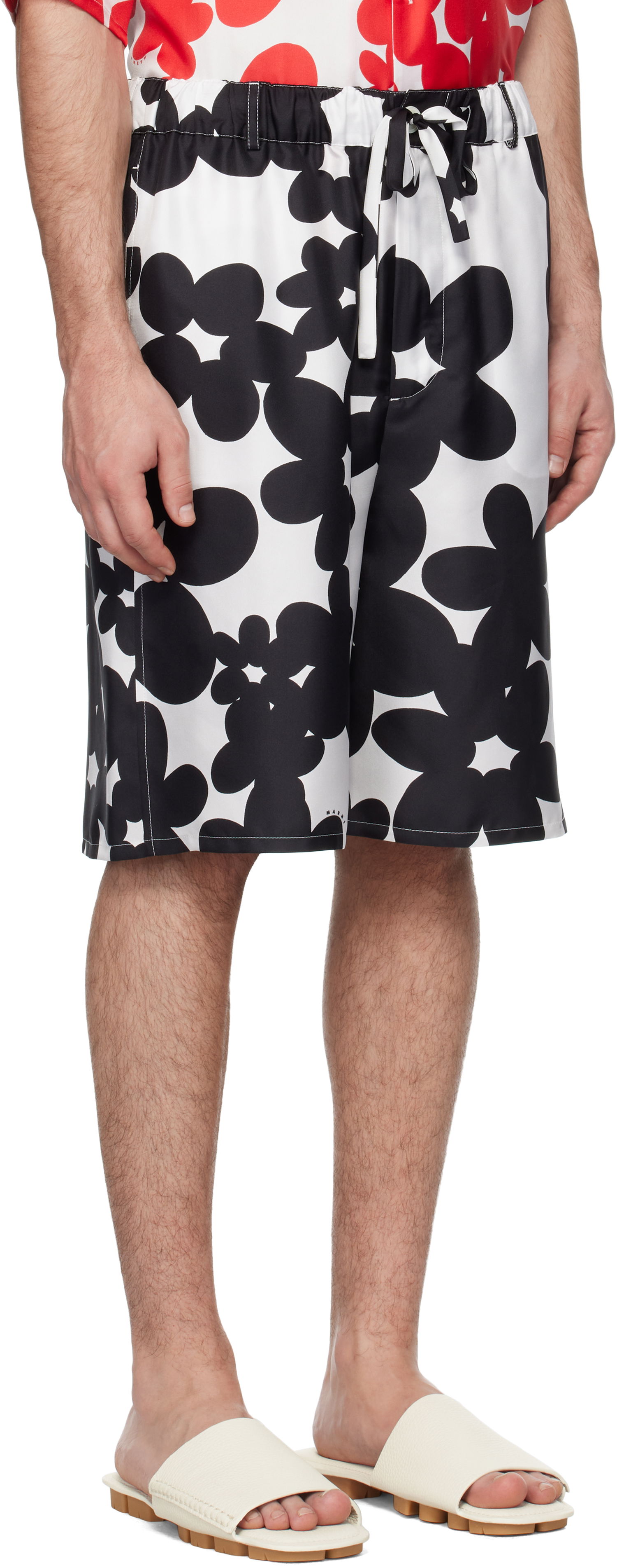 Kratke hlače Marni Marni Dillies Print Silk Bermuda Shorts Bela | PUMU0291A1 UTSG26, 1