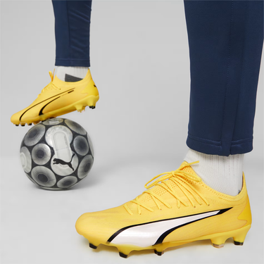 Superge in čevlji Puma Puma ULTRA ULTIMATE FG/AG Rumena | 107311-04, 7