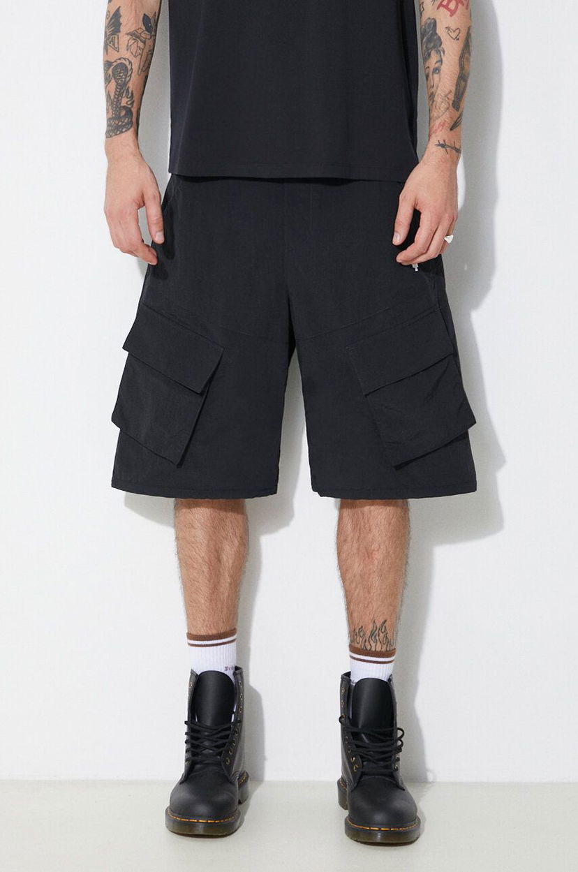 Kratke hlače Marcelo Burlon Marcelo Burlon Cross Nylon Cargo Shorts Črna | CMCS001S24FAB0011001