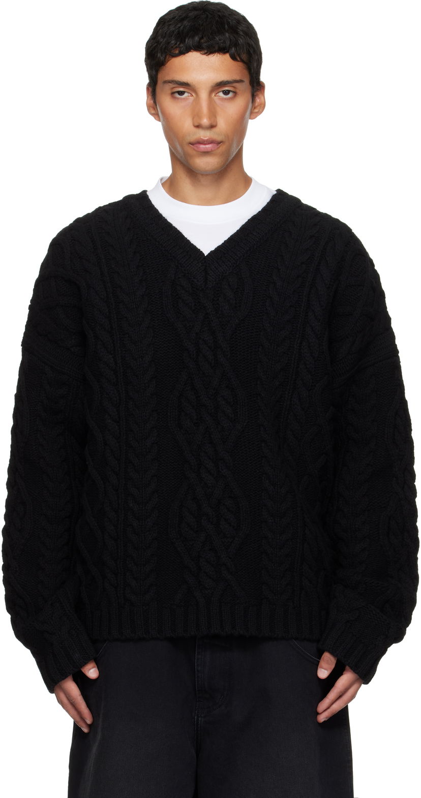 Pleteni pulover VETEMENTS VETEMENTS Cable Knit V-Neck Sweater Črna | UH76KN600B