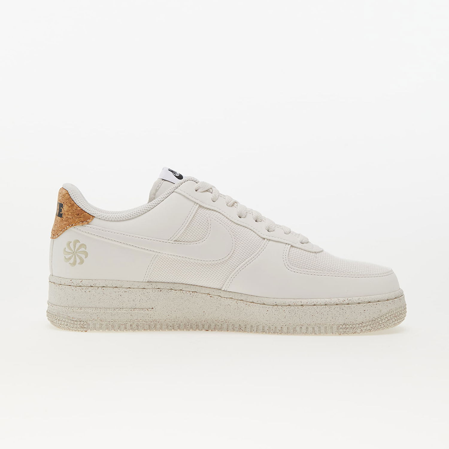 Superge in čevlji Nike Air Force 1 Low '07 LV8 Next Nature "Cork" Bela | DV7184-001, 1