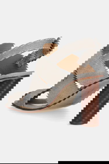 Superge in čevlji JW Anderson JW Anderson Suede Heeled Sandals Siva | SN0097.LA0359.929, 2