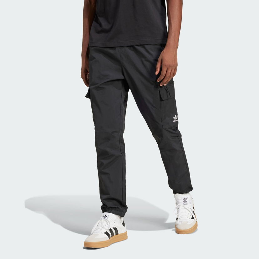 Cargo hlače adidas Performance Essentials Woven Cargo Pants Črna | JD2453