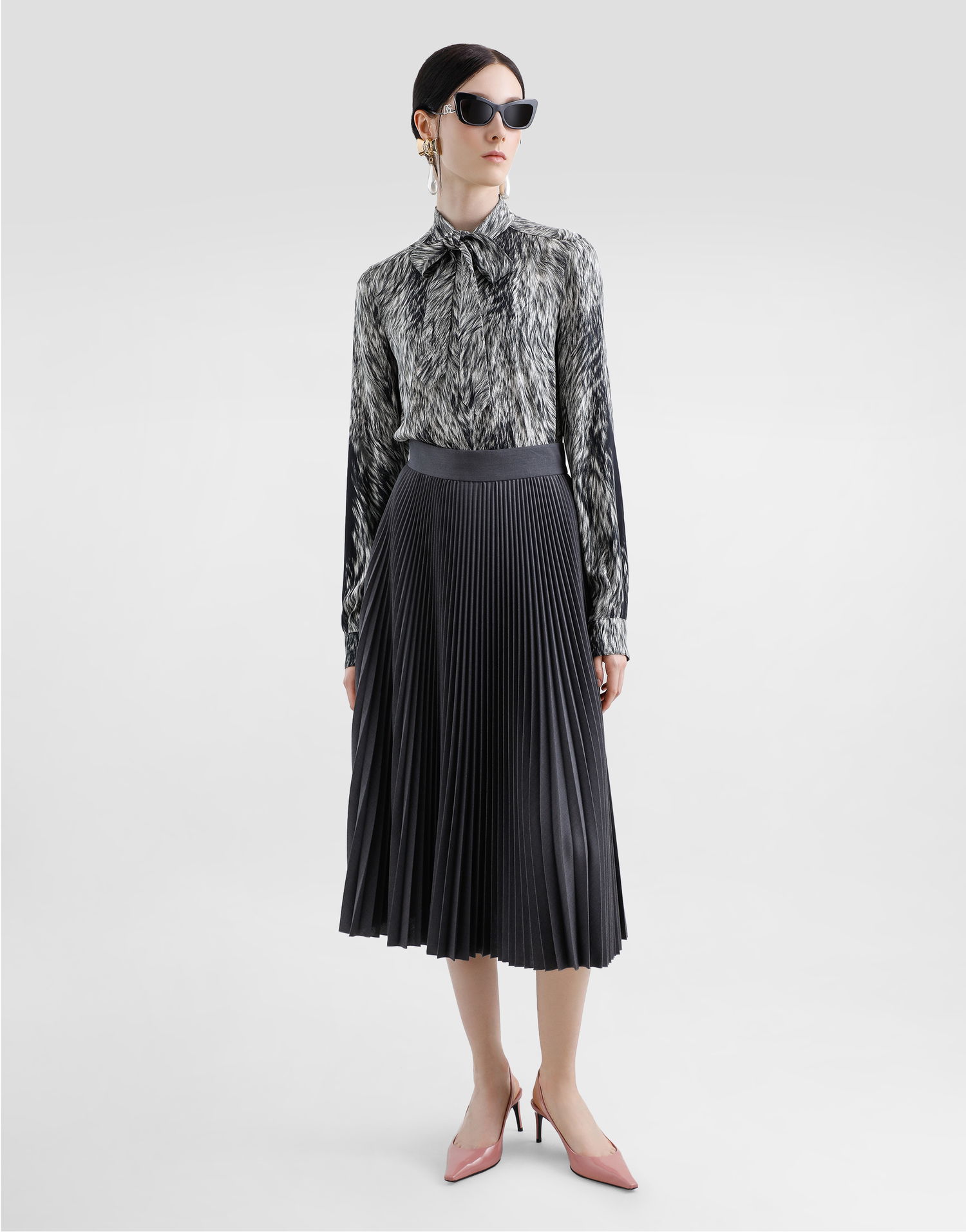 Krila Dolce & Gabbana Dolce & Gabbana Pleated Woolen Calf-Length Circle Skirt Črna | F4C1HTFUZDQS8290, 1