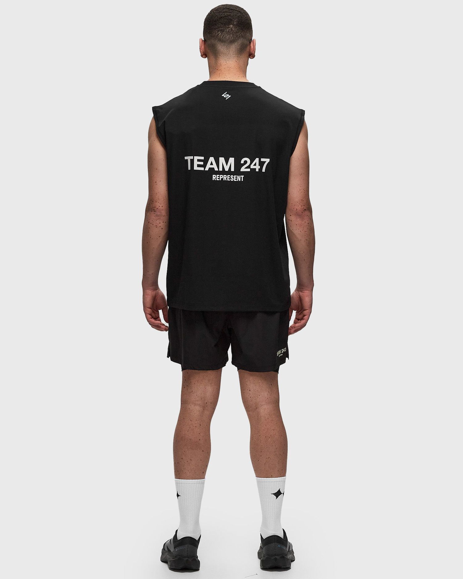 Majica brez rokavov Represent Clo Represent TEAM 247 OVERSIZED TANK Črna | 247M454-01, 1