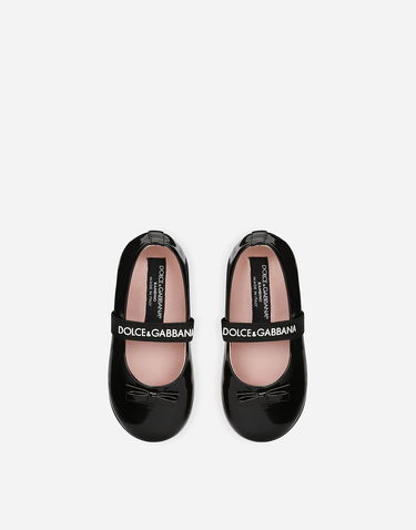 Superge in čevlji Dolce & Gabbana Patent Leather Ballet Flats With Bow For First Steps Črna | D20093A483180999, 3