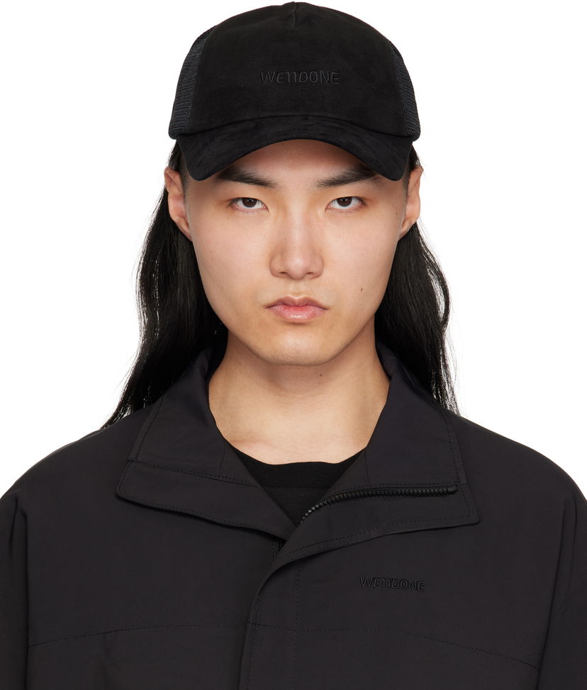 Kapa We11done We11done Suede Logo Cap Črna | WD-AH0-25-429-U-BK