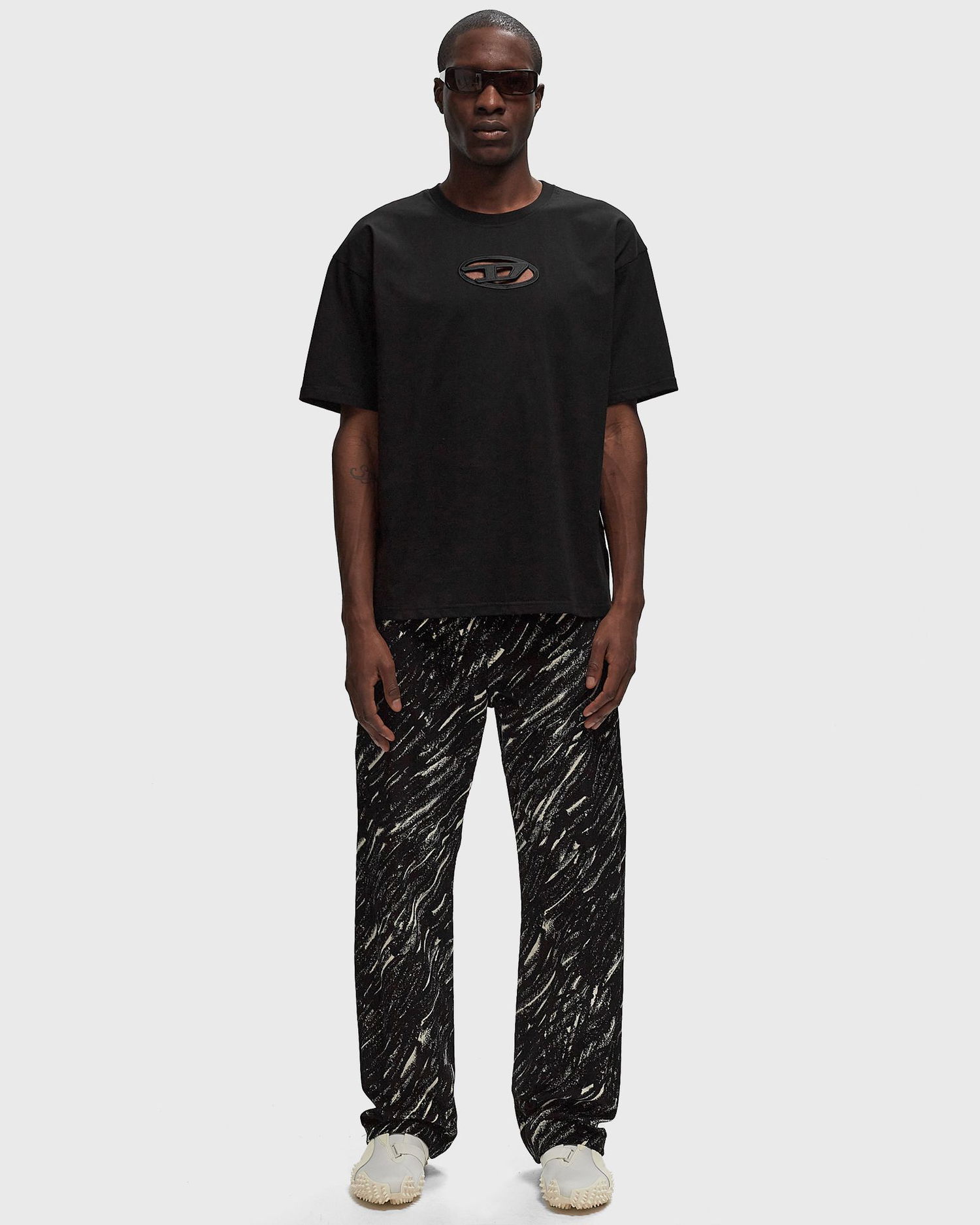 Kavbojke Marni Abstract Print Casual Trousers Črna | PUJU0021A0-CRN99, 1