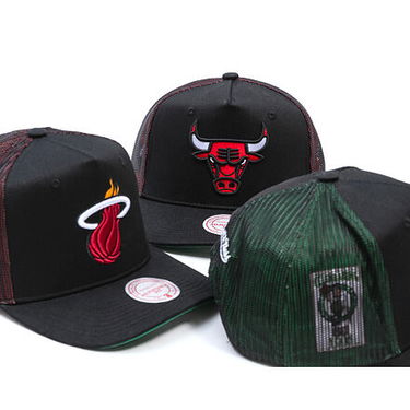 Kapa Mitchell & Ness Mitchell & Ness NBA Tremor Trucker Snapback Hat Miami Heat Črna | HT11505-MHEBLCK, 6